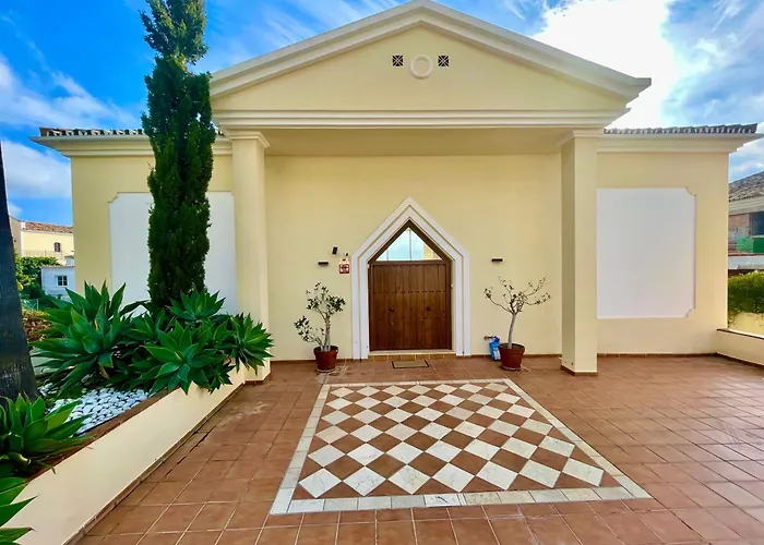 Olga Marbella- Golden Mile -breathtaking Sea View- Private Pool Willa *